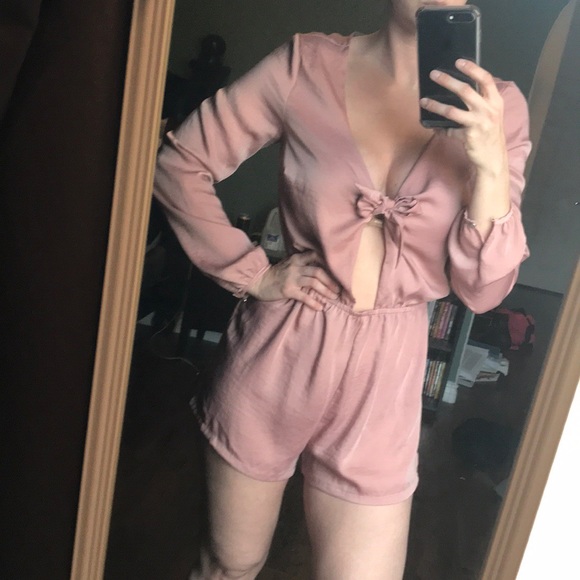 NWT Forever 21 dusty pink romper - Picture 2 of 7